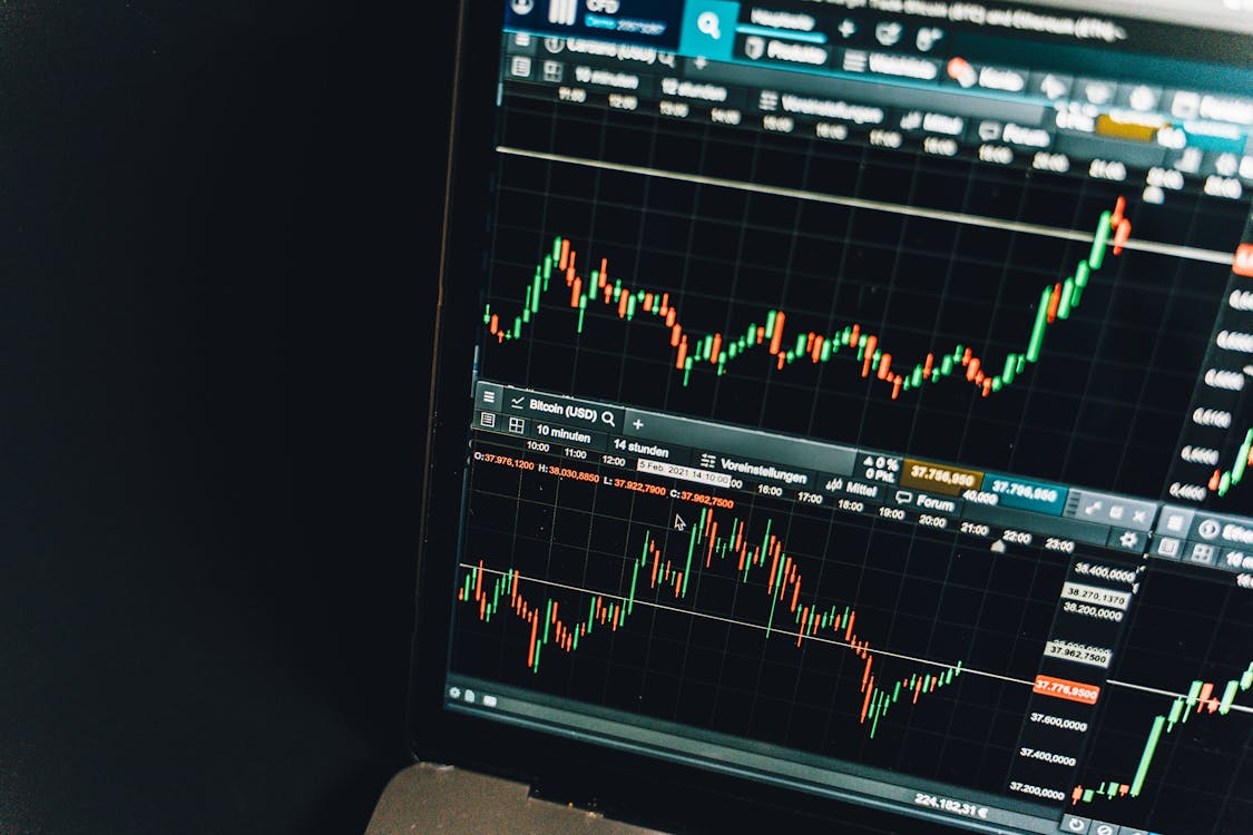 Plataforma de exchange de criptomonedas en pantalla